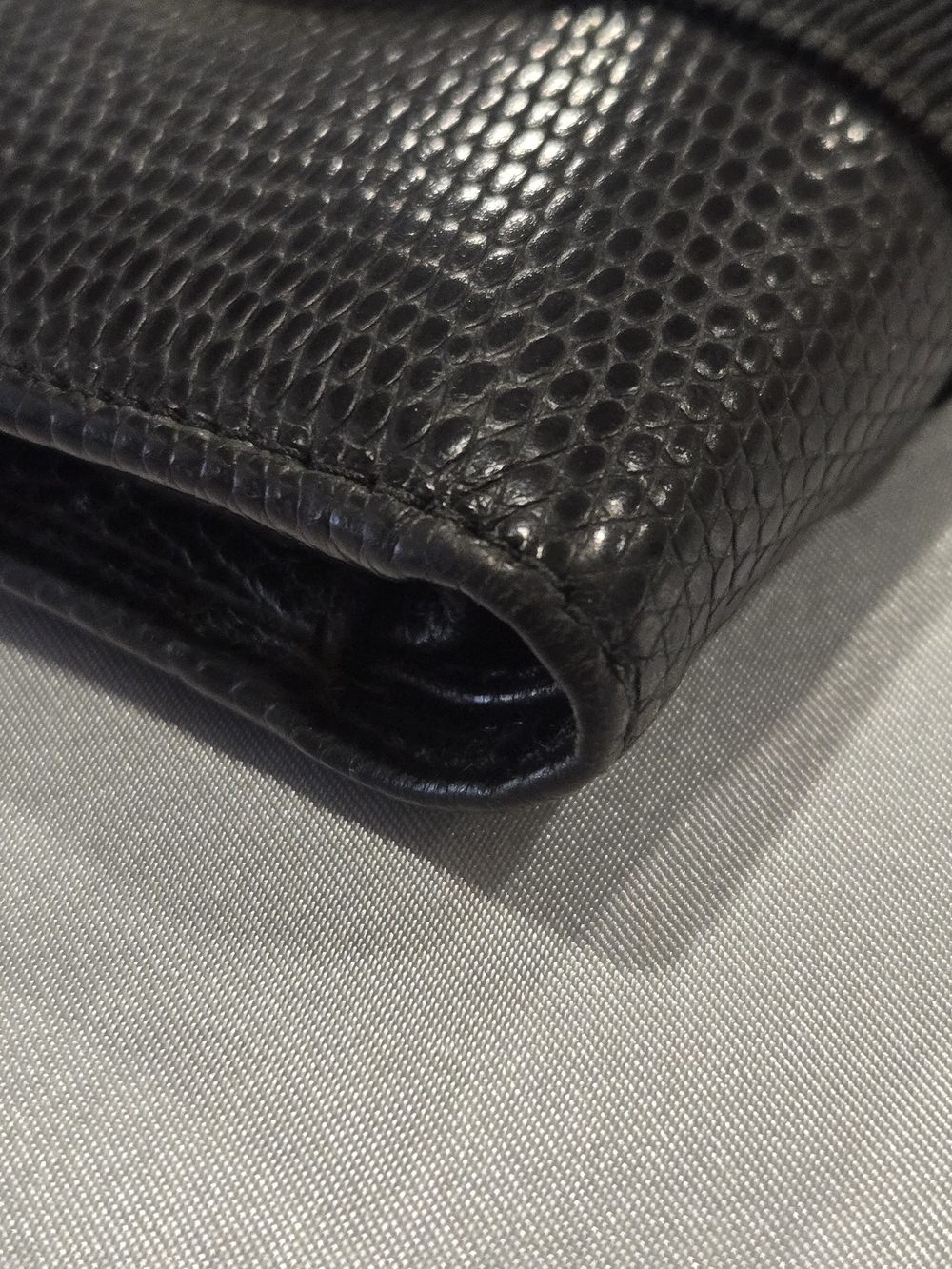 Salvatore Ferragamo Authentic Black Leather Wallet with Gold Logo Plaque - Picture 6 of 12